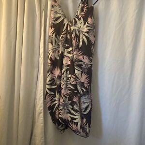 New with tags Vici palm tree dress